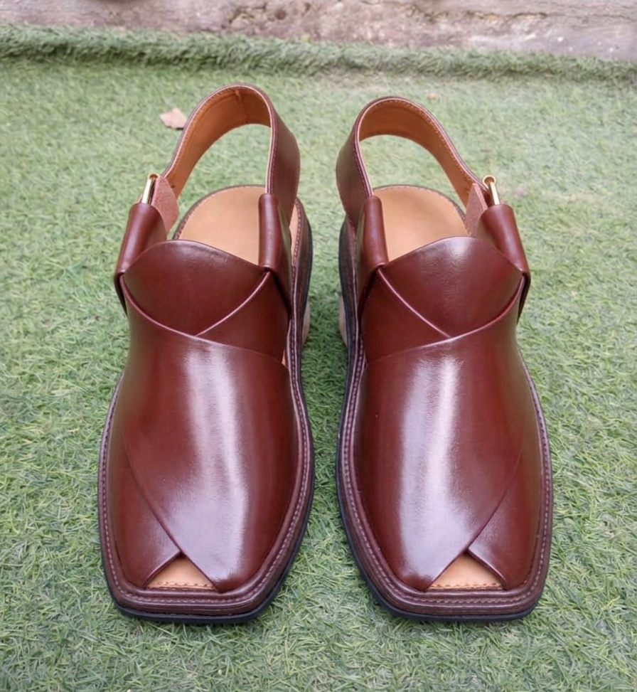 Kaptan Style Premium Brown Peshawari Chappal for Men – Handmade Leather Sandal