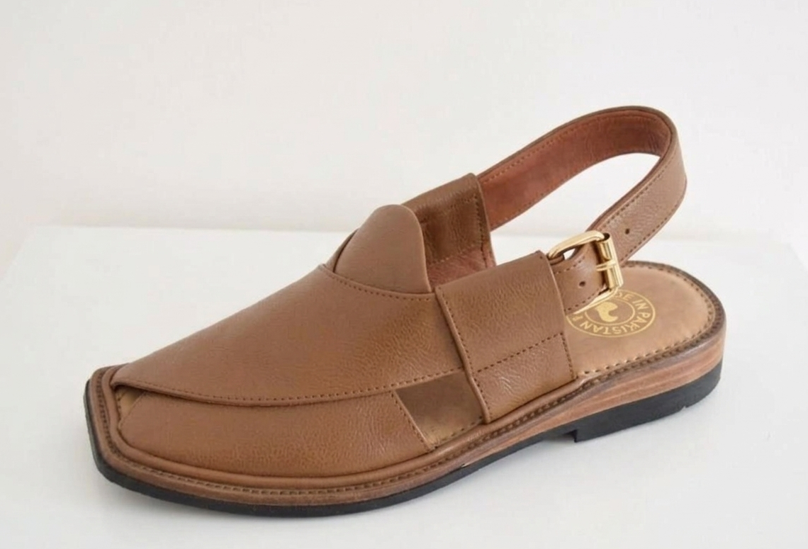 Light Brown Peshawari Chappal for Men – Minimal Design, Comfortable Fit, Everyday Wear